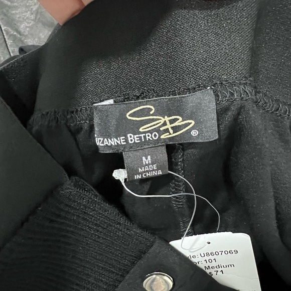 Suzanne Betro Black Button-Accent Pants Medium - Picture 2 of 9